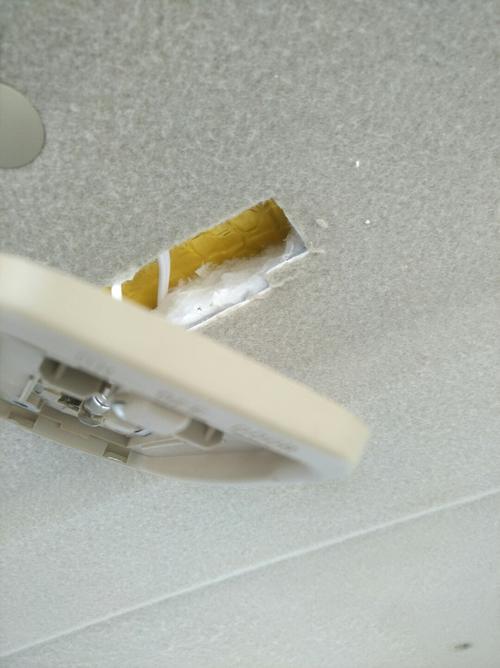 车顶隔音隔热处理全指南 隔热与隔音材料详解